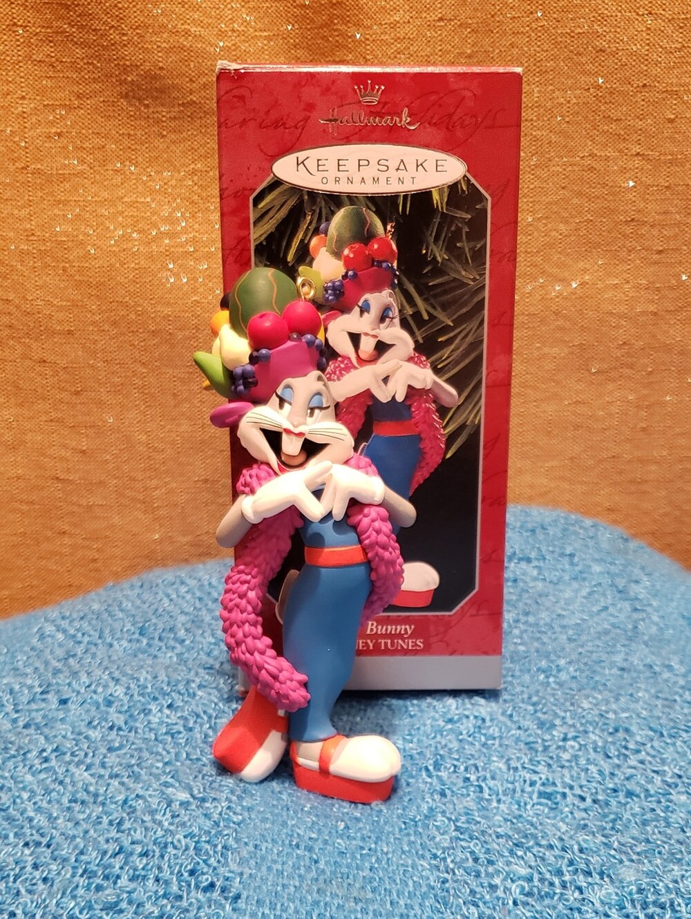 Hallmark Keepsake Bugs Bunny Looney Tunes Blue Ornament